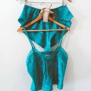 Vintage Victoria's Secret 80s Gold Label Turquoise Teal Lace Sleepwear Set
